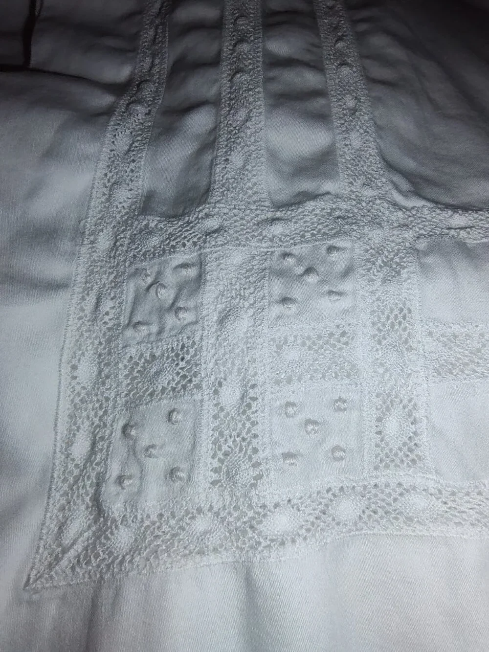 DEA PAIR QUEEN SHAMS SUSY LACE AND LOVE KNOTS IVORY EGYPTIAN COTTON SATEEN ITALY